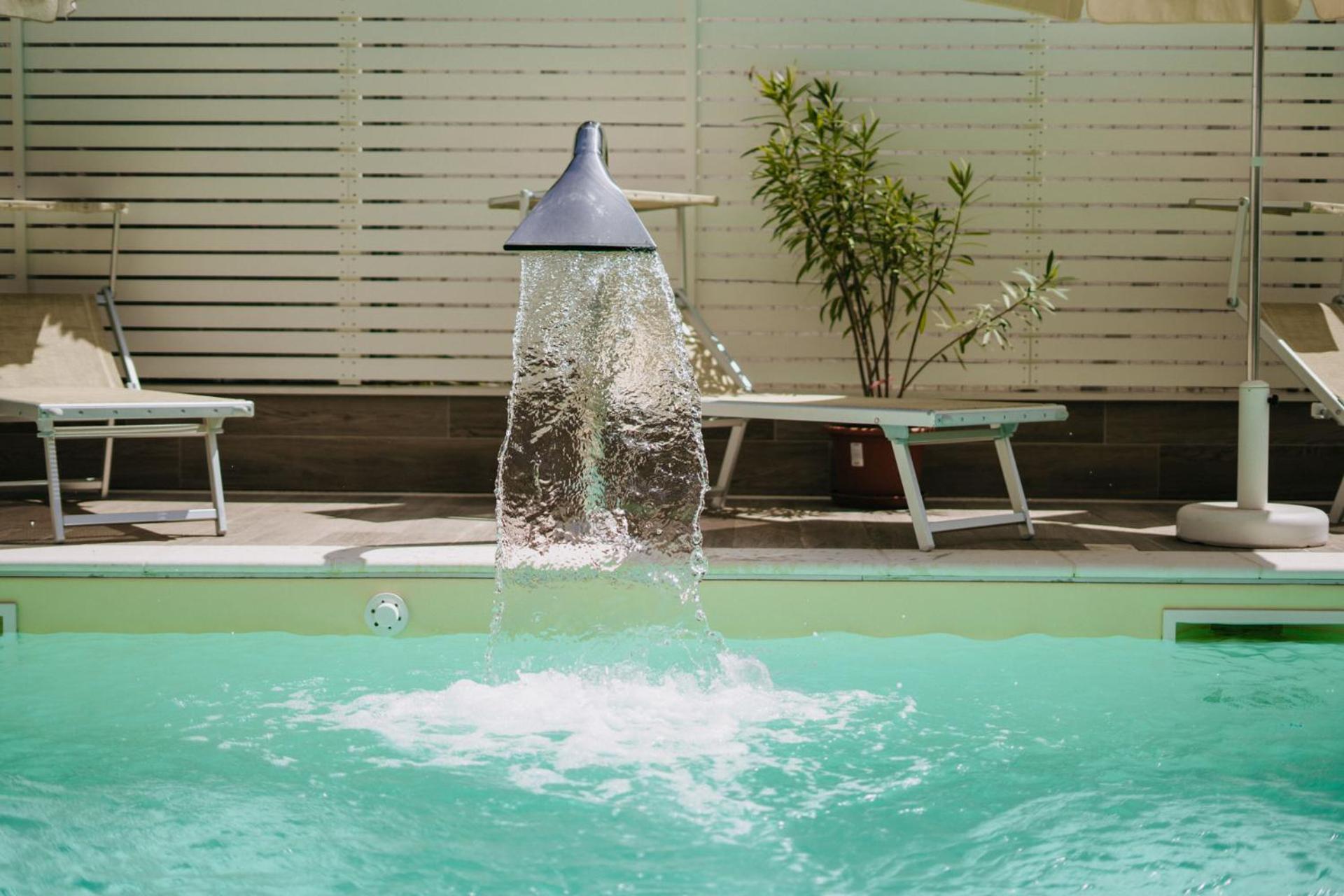 Hotel Lalla Beauty & Relax チェゼナーティコ エクステリア 写真